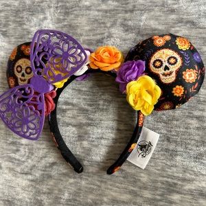 Disney Parks Coco Ears Headband Día de los Muertos
